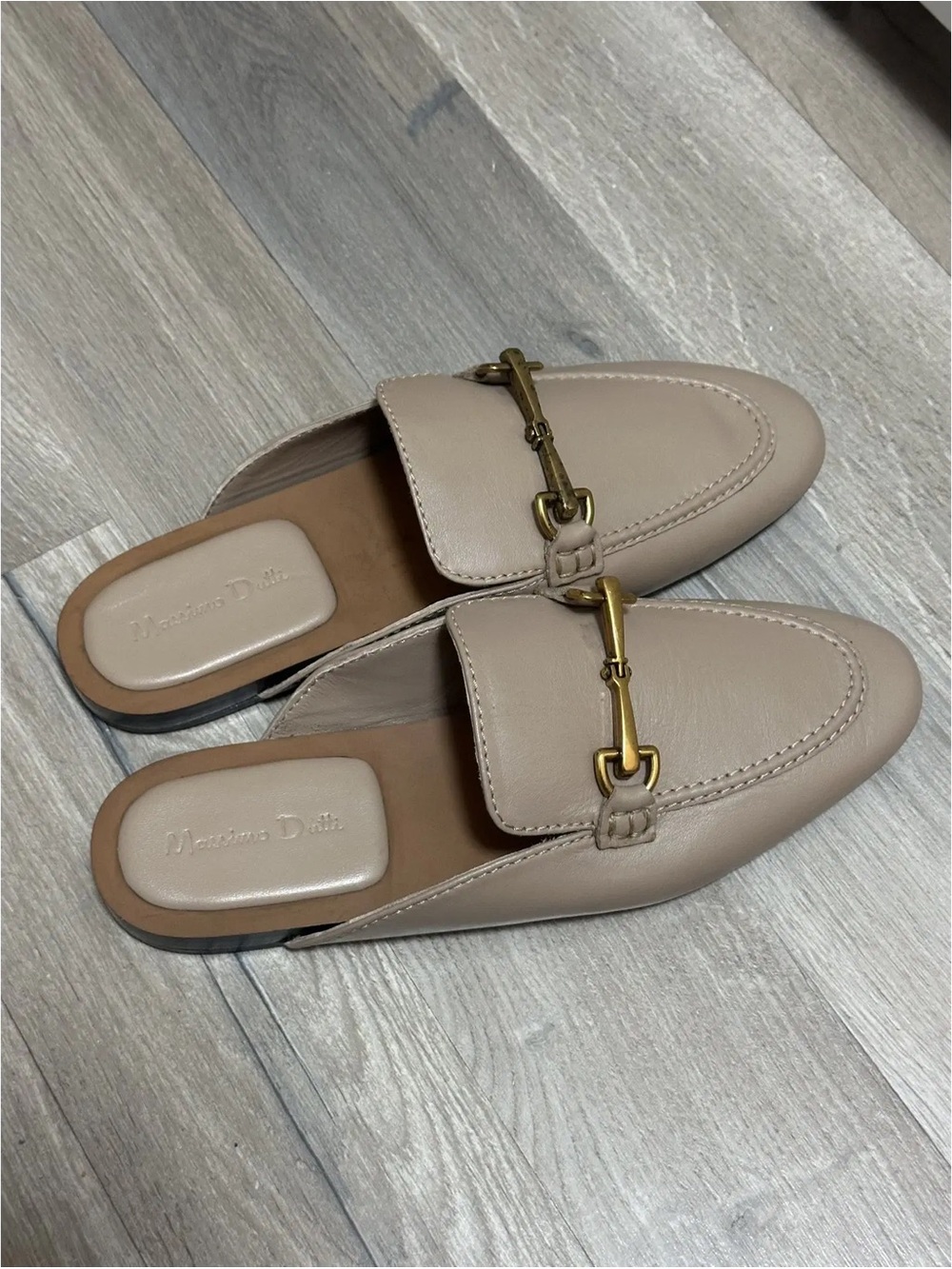 Massimo Dutti Leather Mule Loafers with Gold Buckle - Picture 4 of 9